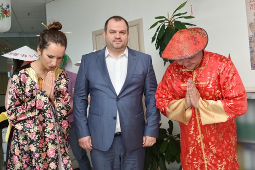 Нихао, Максимо-сан! или День рождения в китайском стиле