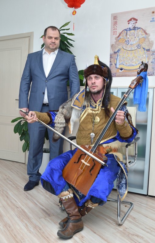 Нихао, Максимо-сан! или День рождения в китайском стиле