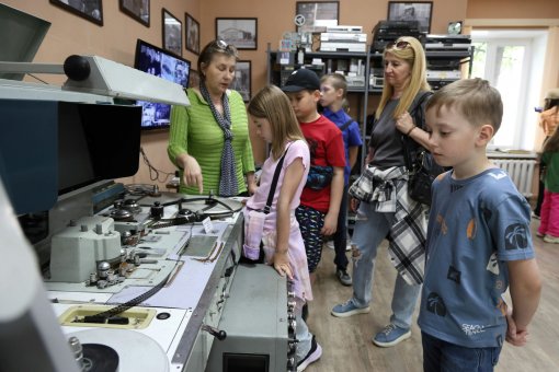 Дети сотрудников МКС побывали на челябинском телевидении